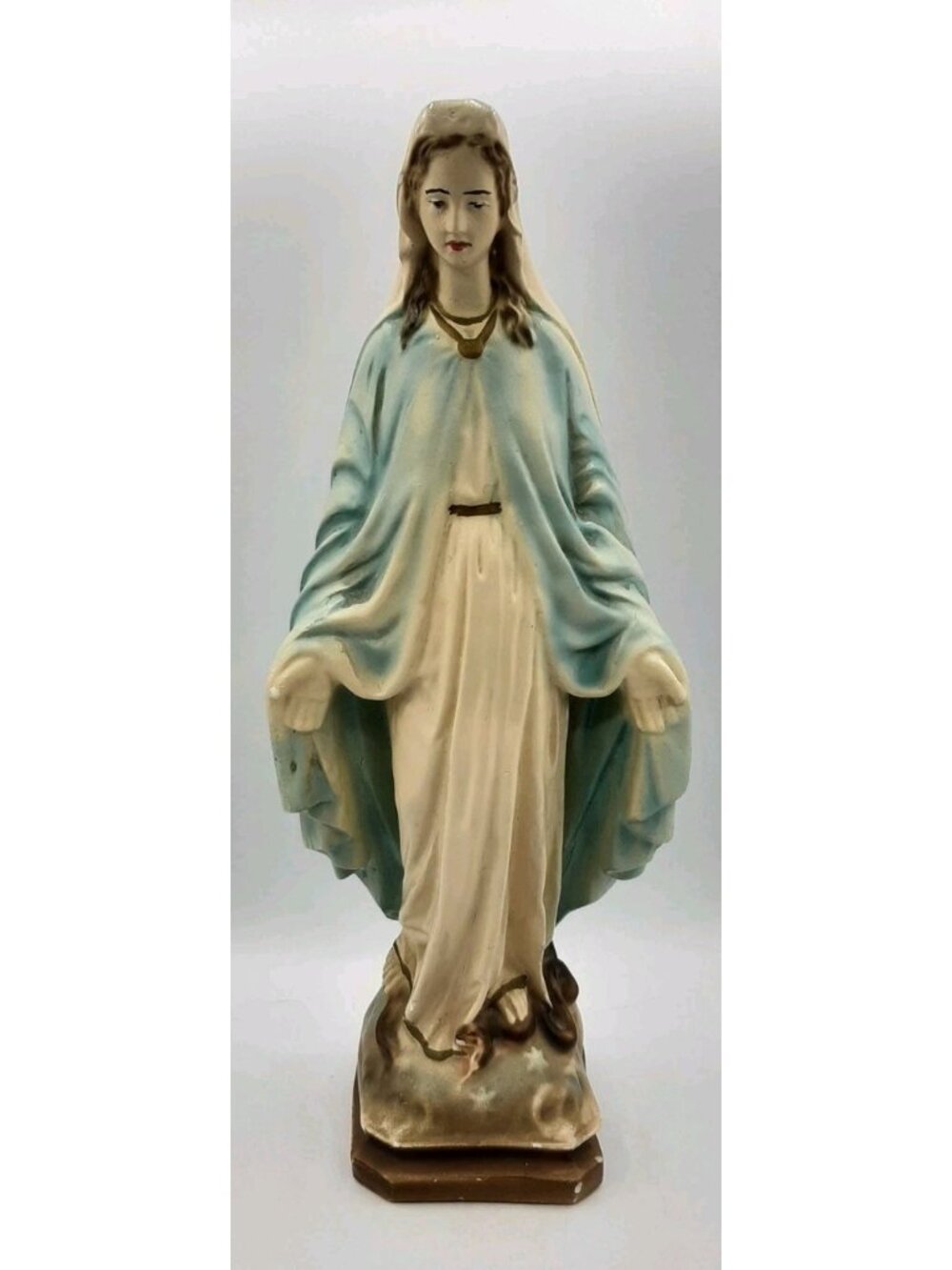 Vintage Chalkware 13 In Tall Our Lady of Grace Statue Virgin Mary Estate Sale